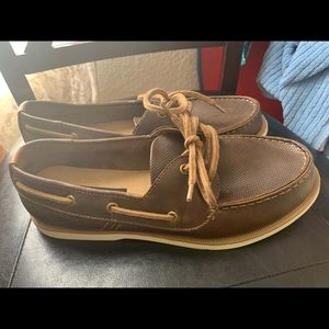 Men's boat shoes